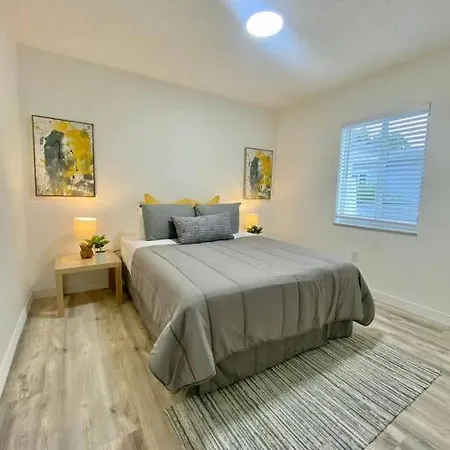 Villa Beautiful & Relax Family House 2/1- Free Parking